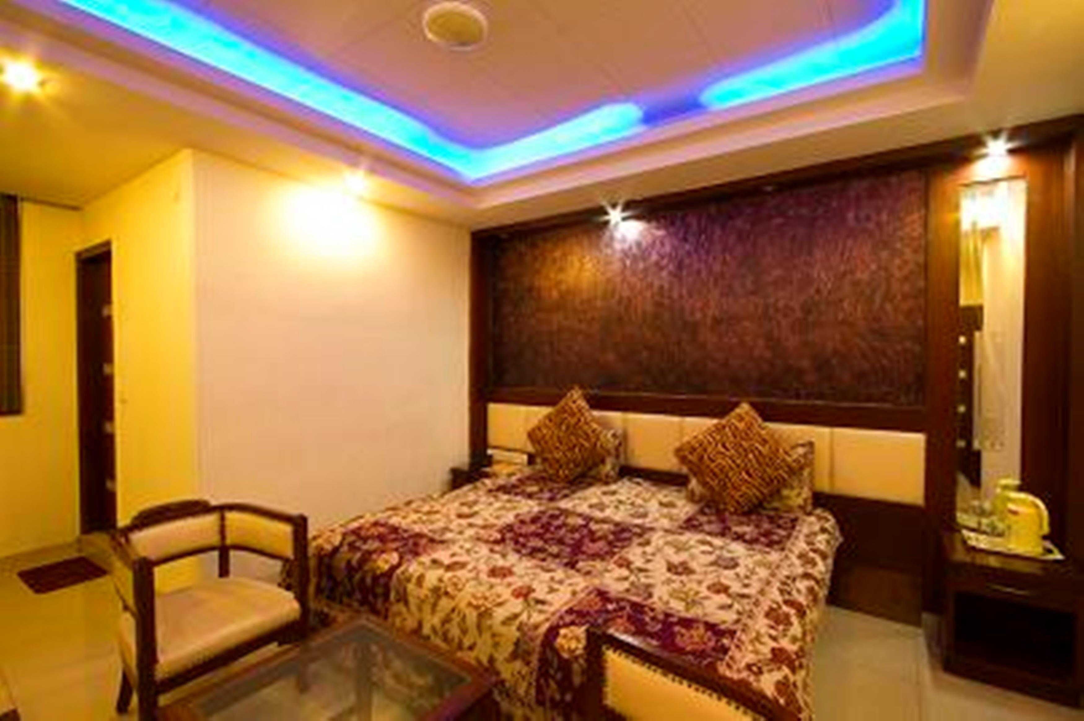 Oyo 3472 Hotel Rama Inn Új-Delhi Kültér fotó