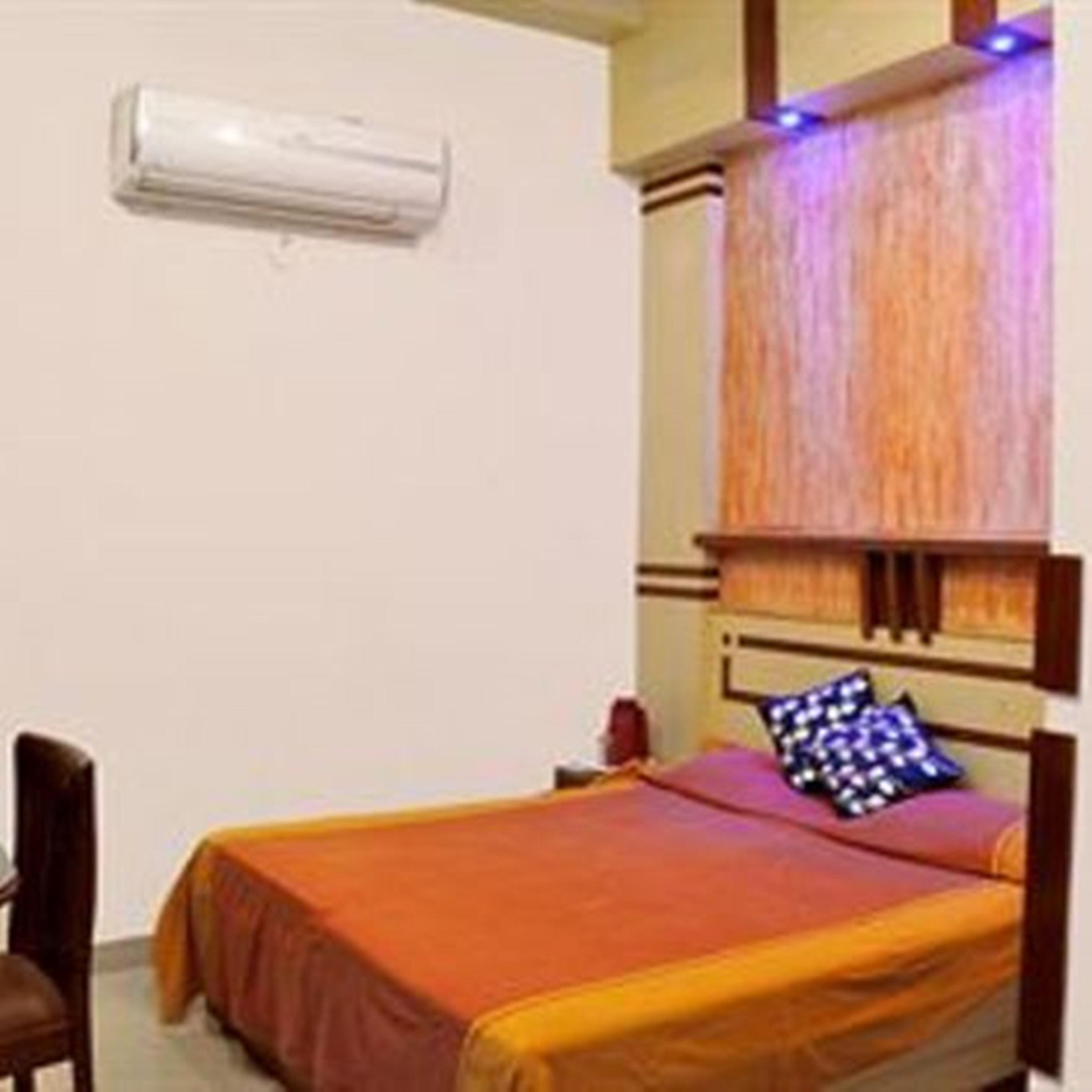 Oyo 3472 Hotel Rama Inn Új-Delhi Kültér fotó